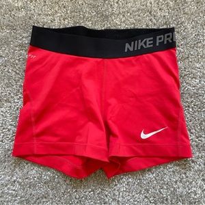 NIKE Pro Dri-fit short
